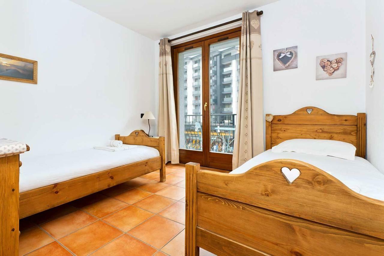 Apartment Kitson - Alpes Travel - Chamonix - Sleeps 6 Exteriör bild